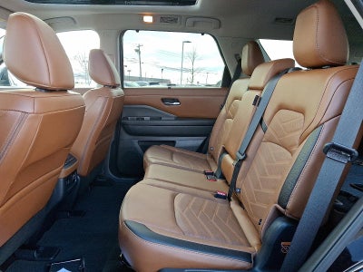 2023 Nissan Pathfinder Platinum 4WD