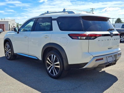 2023 Nissan Pathfinder Platinum 4WD
