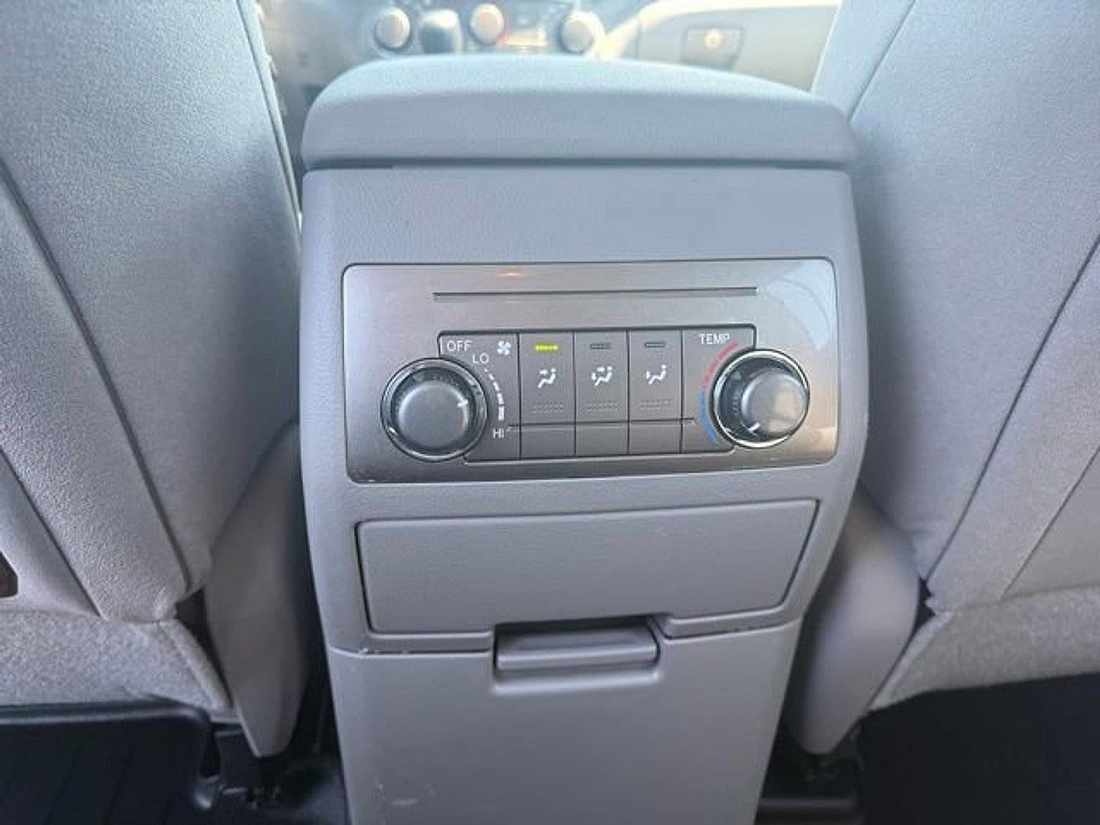 2013 Toyota Highlander 4WD 4dr V6 (Natl)