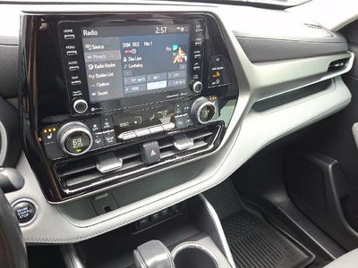 2021 Toyota Highlander XLE AWD (Natl)