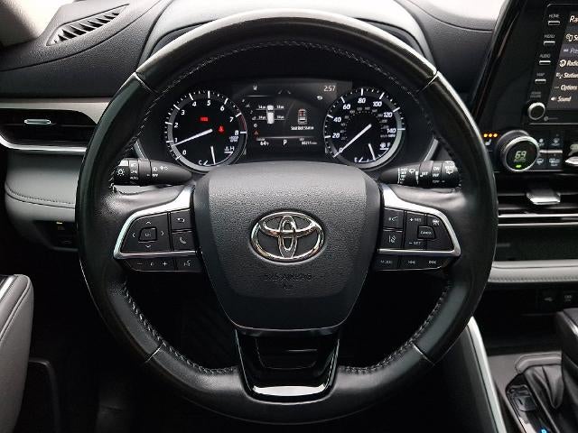 2021 Toyota Highlander XLE AWD (Natl)