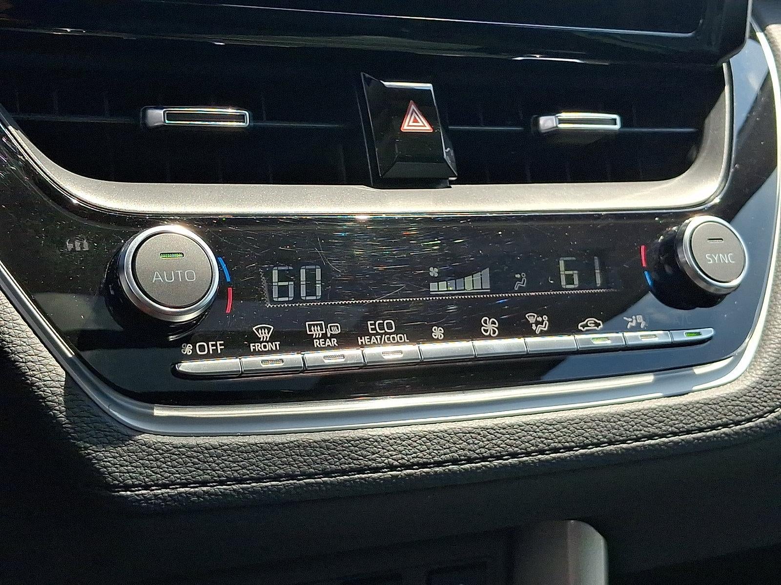 2025 Toyota Corolla Cross XLE 4WD (Natl)