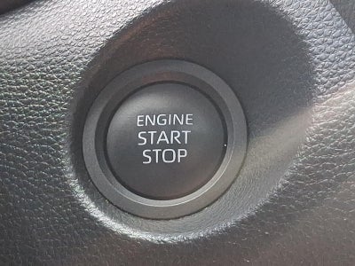 2025 Toyota Corolla Cross XLE 4WD (Natl)