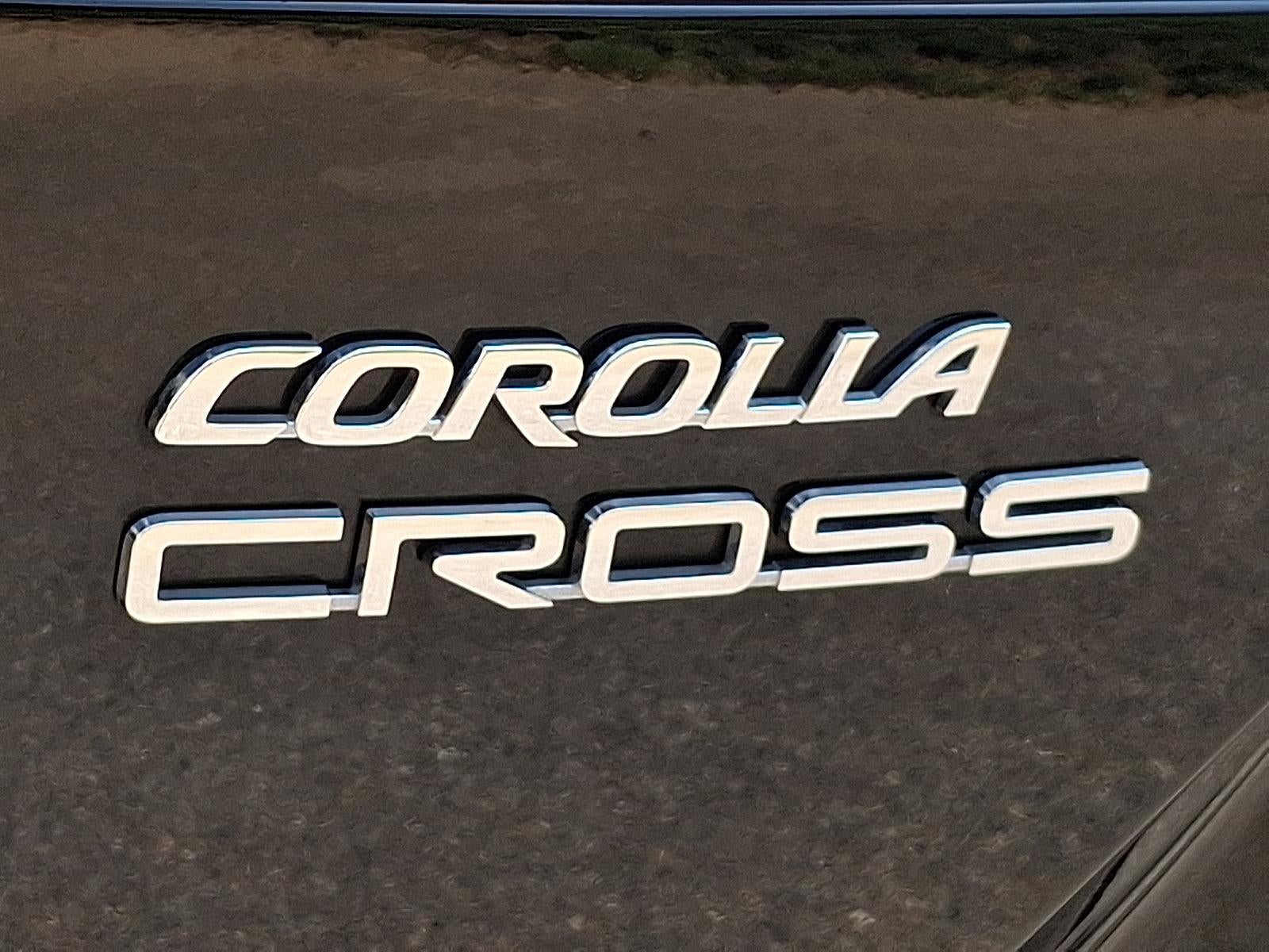 2025 Toyota Corolla Cross XLE 4WD (Natl)