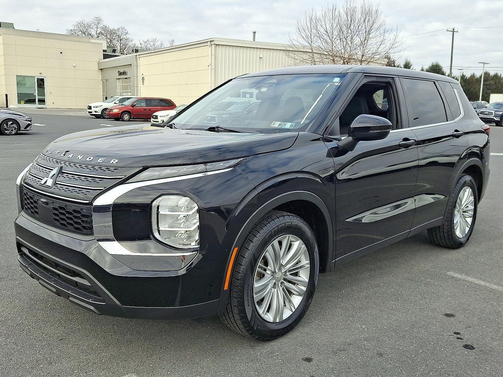 2023 Mitsubishi Outlander ES S-AWC