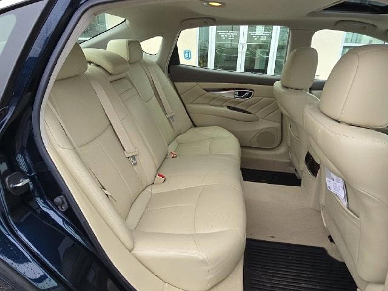 2017 INFINITI Q70L 3.7 AWD