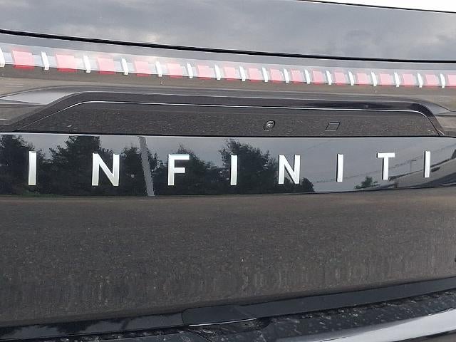 2027 INFINITI QX80 LUXE AWD *Ltd Avail*