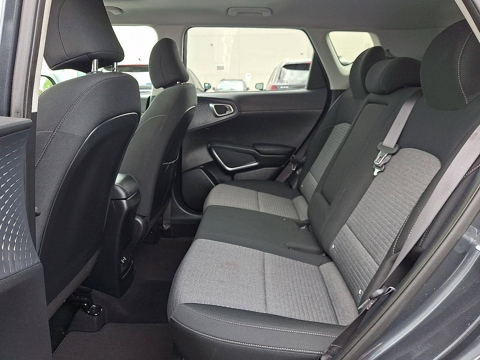2023 Kia Soul EX - Photo 12