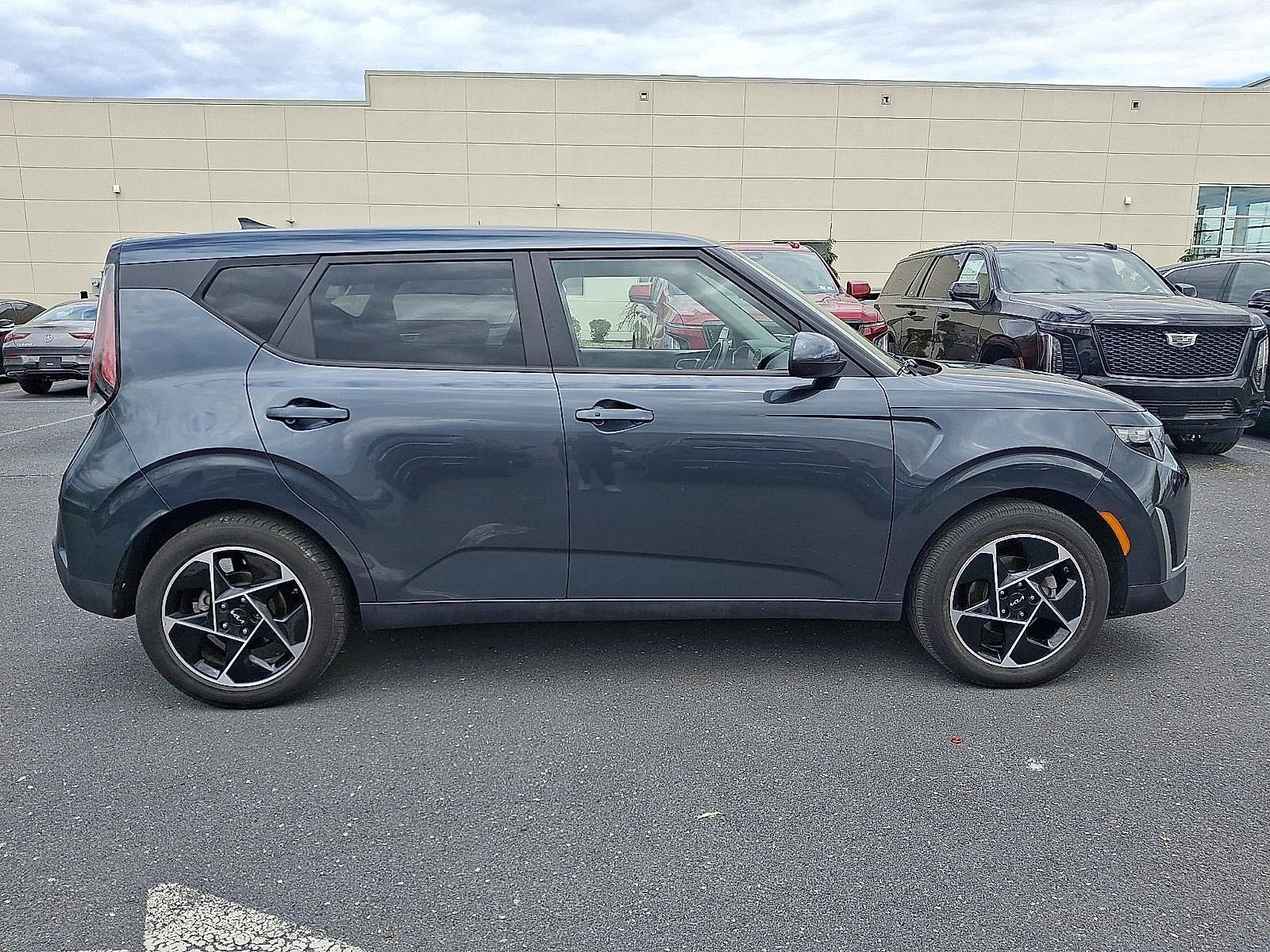 2023 Kia Soul EX - Photo 9