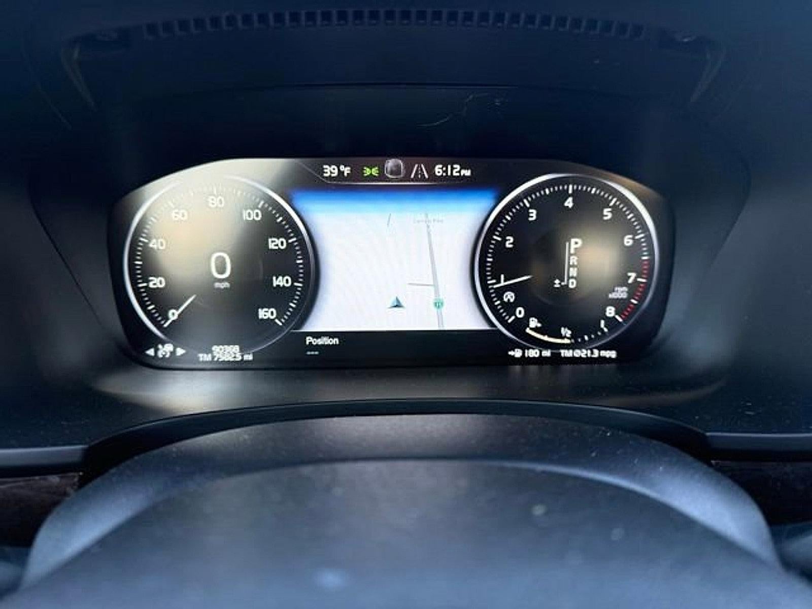 2017 Volvo S90 T6 AWD Momentum