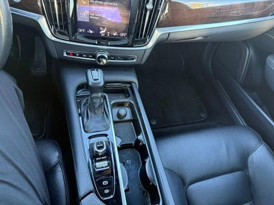2017 Volvo S90 T6 AWD Momentum