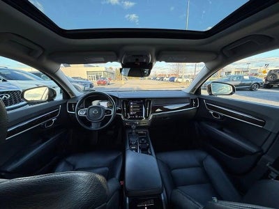 2017 Volvo S90 T6 AWD Momentum