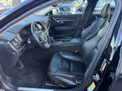 2017 Volvo S90 T6 AWD Momentum