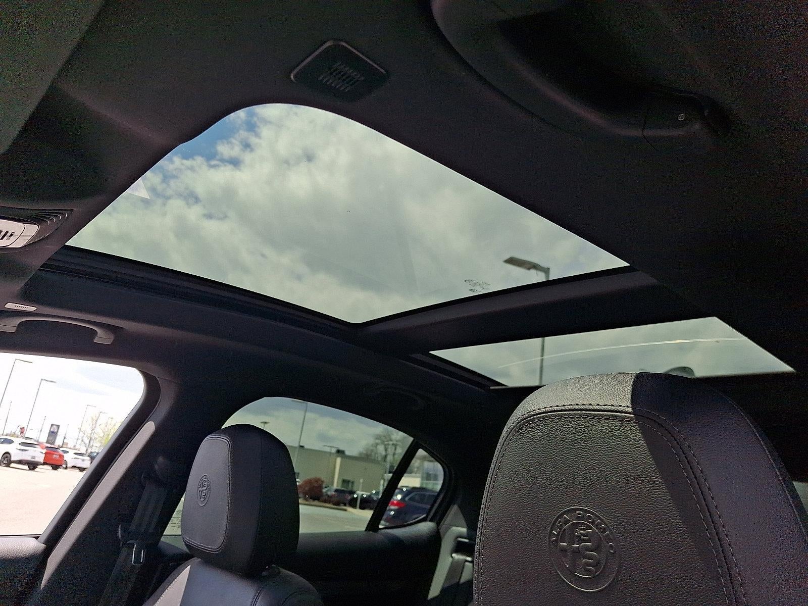 2022 Alfa Romeo Stelvio Veloce AWD