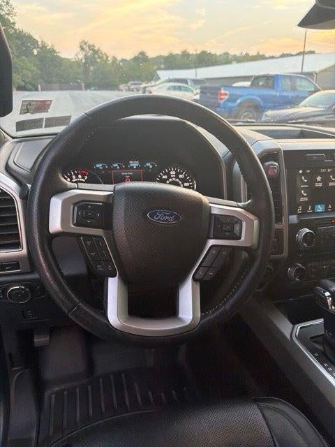 2017 Ford F-150 Lariat 4WD SuperCrew 5.5' Box