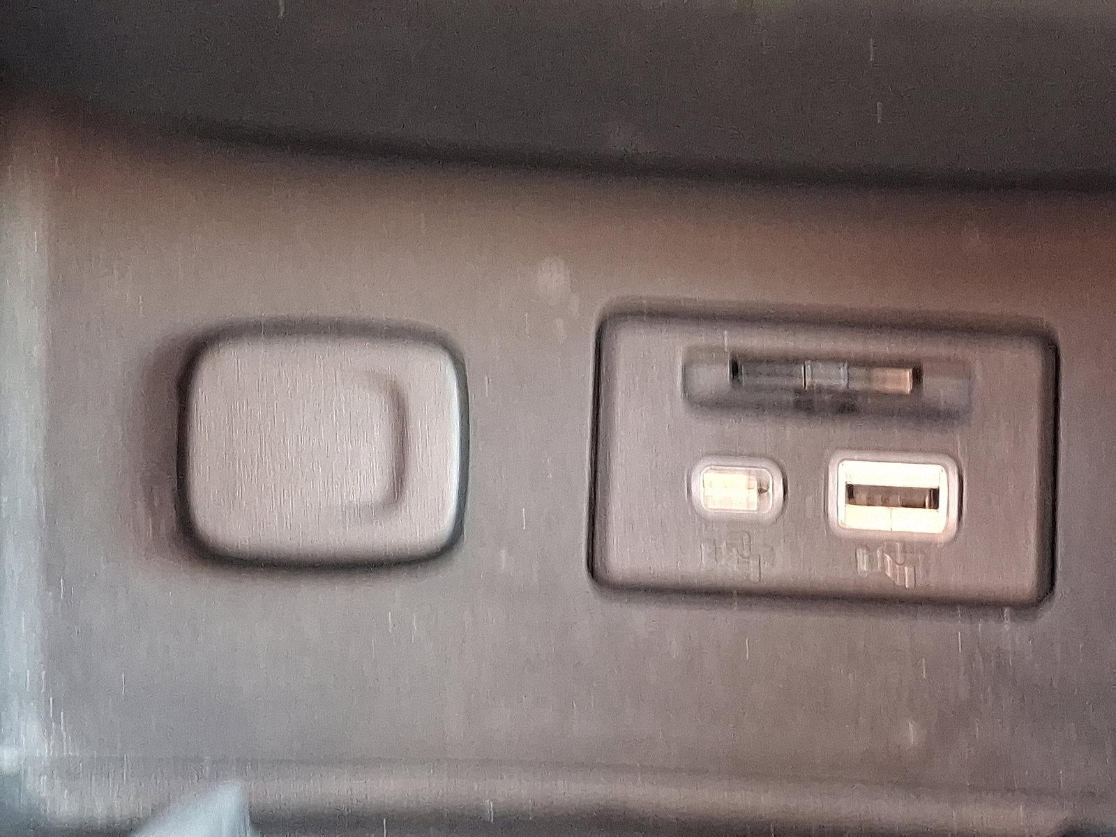 2021 GMC Acadia AWD AT4