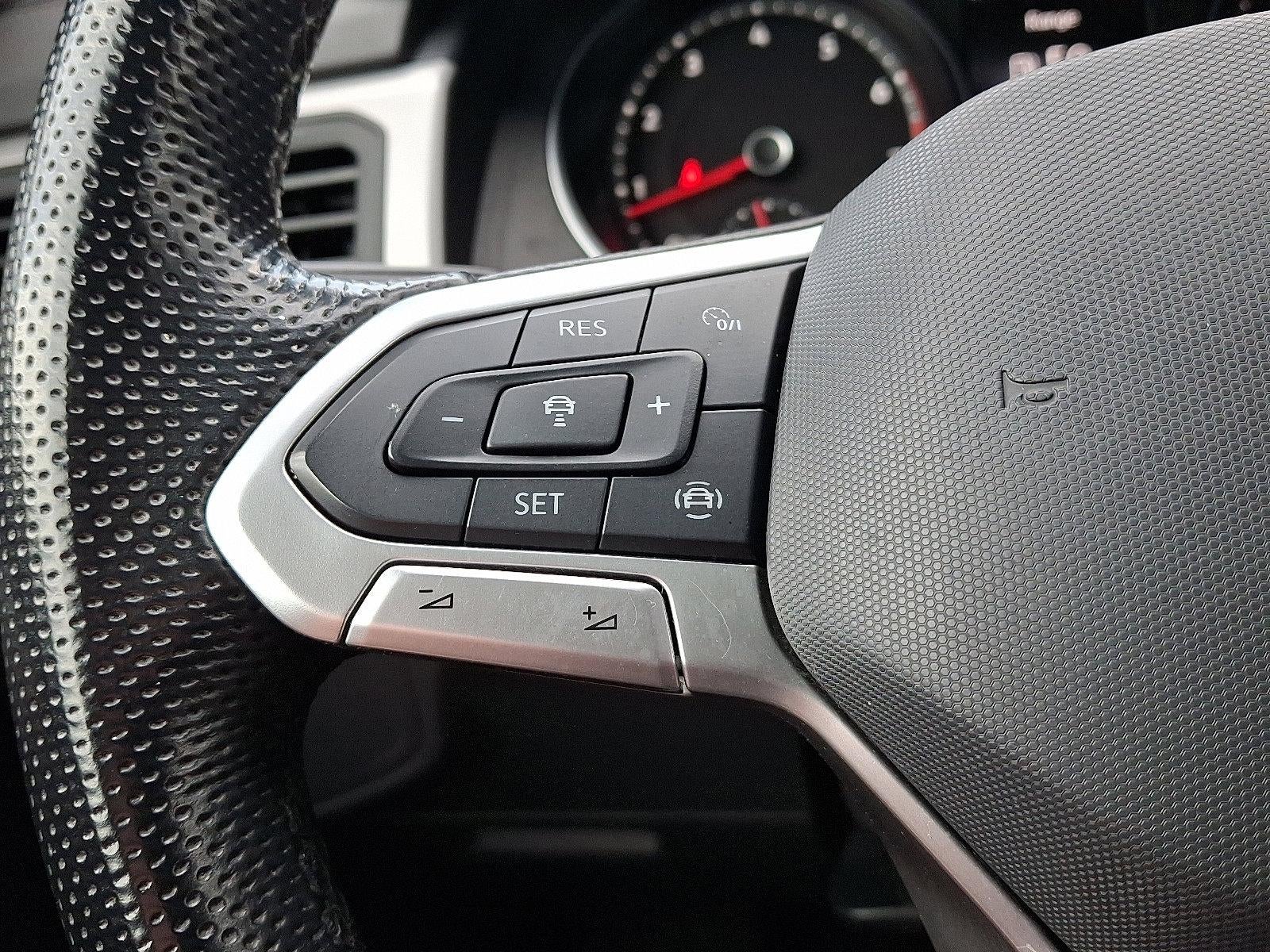 2020 Volkswagen Atlas Cross Sport 3.6L V6 SE w/Technology R-Line 4MOTION