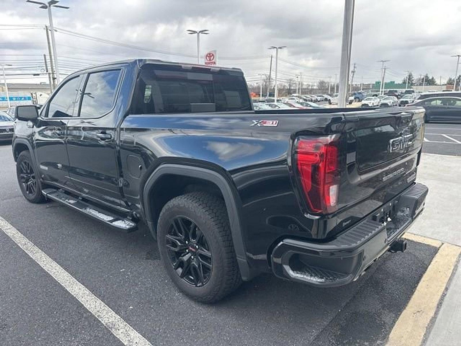 2025 GMC Sierra 1500 Crew Cab Short Box 4-Wheel Drive Elevation 3SB