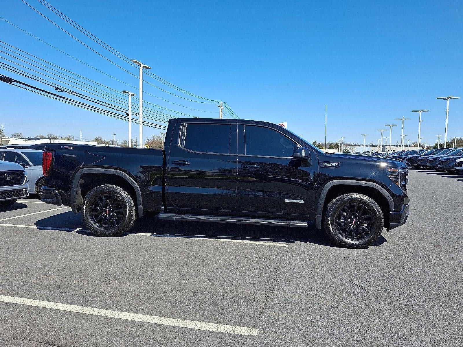 2025 GMC Sierra 1500 Crew Cab Short Box 4-Wheel Drive Elevation 3SB