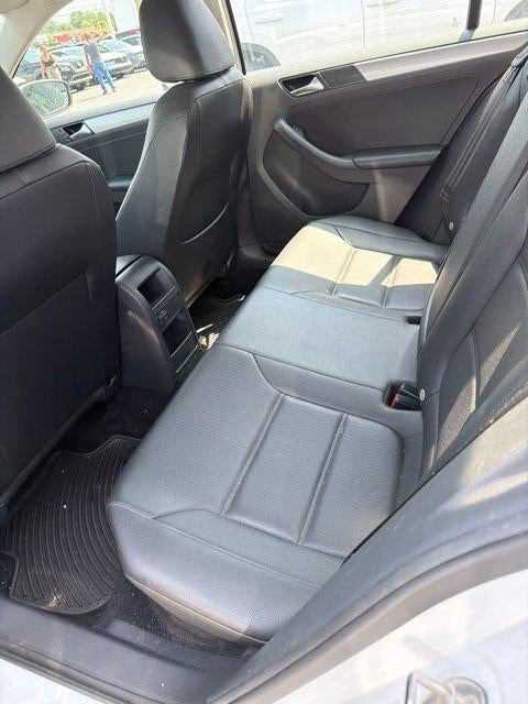 2016 Volkswagen Jetta 4dr Auto 1.4T SE Sedan