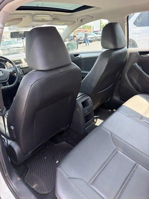 2016 Volkswagen Jetta 4dr Auto 1.4T SE Sedan