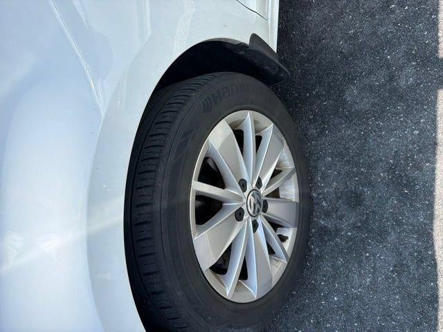 2016 Volkswagen Jetta 4dr Auto 1.4T SE Sedan