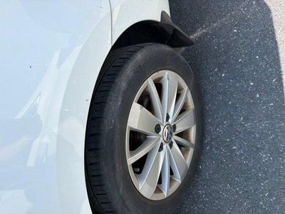 2016 Volkswagen Jetta 4dr Auto 1.4T SE Sedan