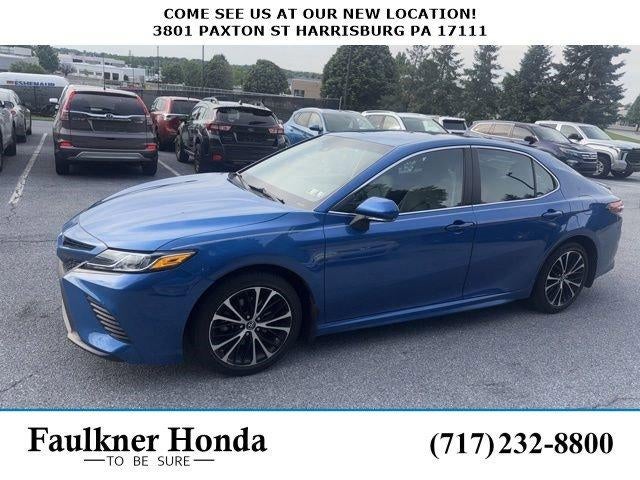 2018 Toyota Camry SE Auto (SE)
