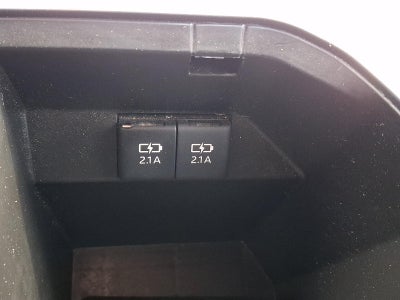 2020 Toyota Camry SE Auto AWD (Natl)