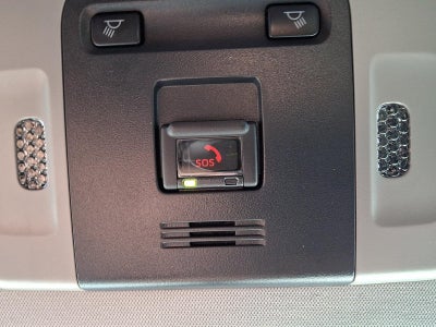 2020 Toyota Camry SE Auto AWD (Natl)