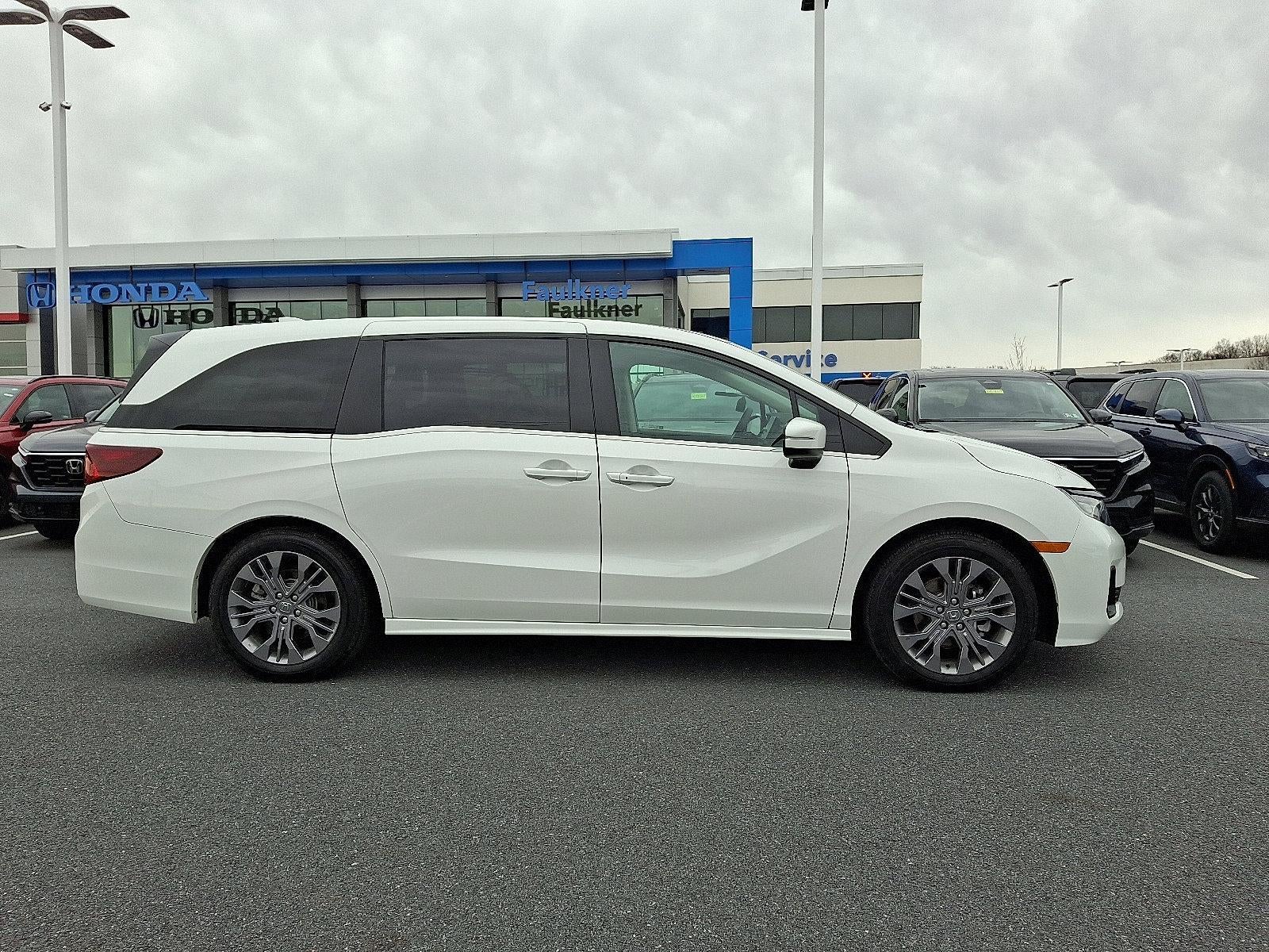 2026 Honda Odyssey Touring Auto