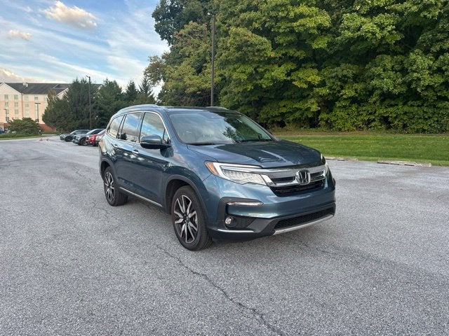 2022 Honda Pilot Touring 8 Passenger **CERTIFIED**