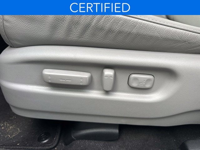 2022 Honda Pilot Touring 8 Passenger **CERTIFIED**