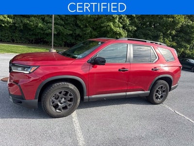 2025 Honda Pilot TrailSport **CERTIFIED**