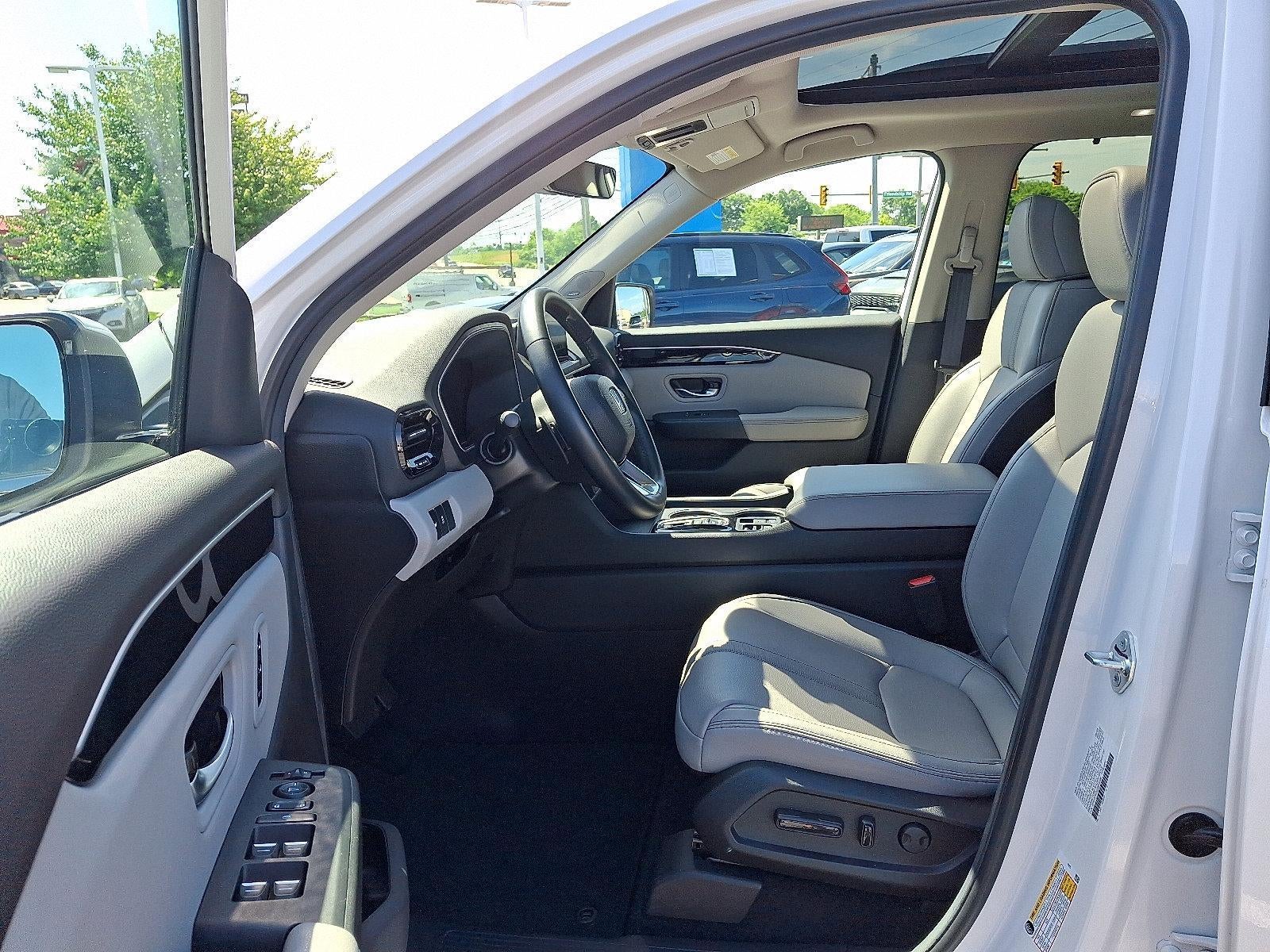 2025 Honda Pilot Touring AWD