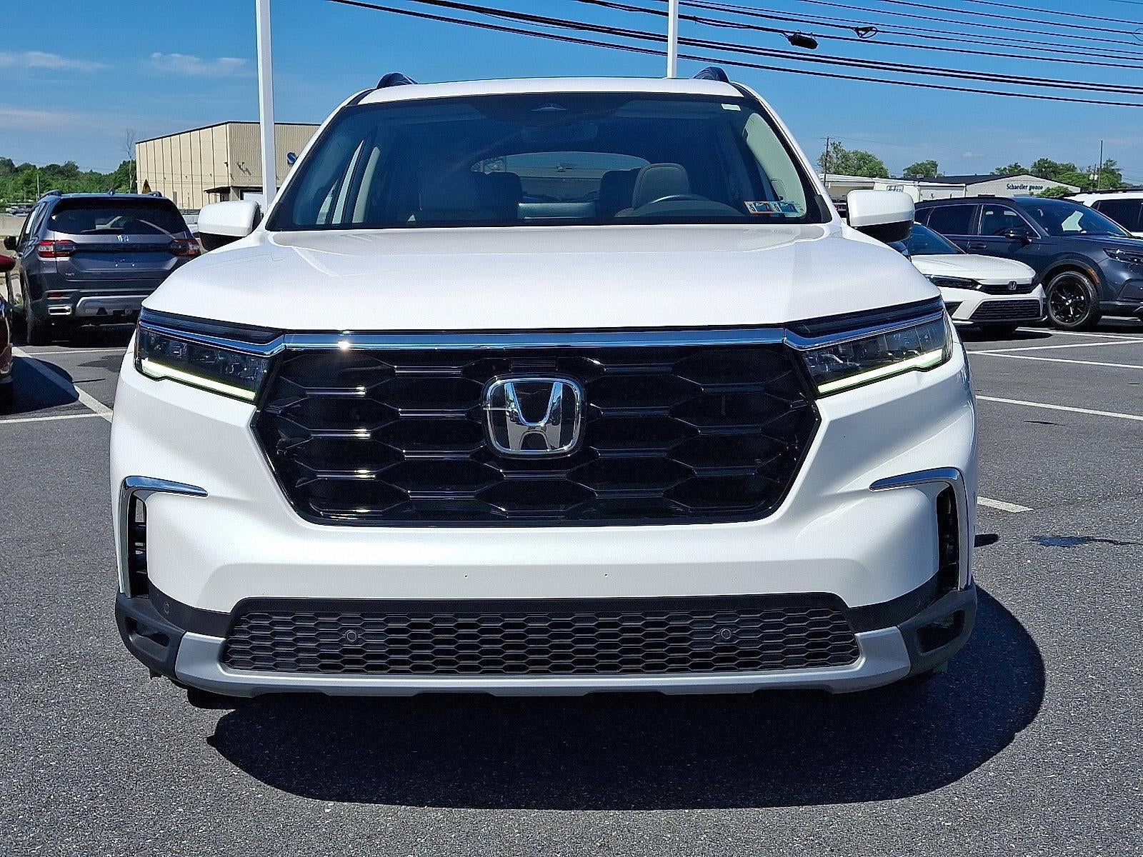 2025 Honda Pilot Touring AWD
