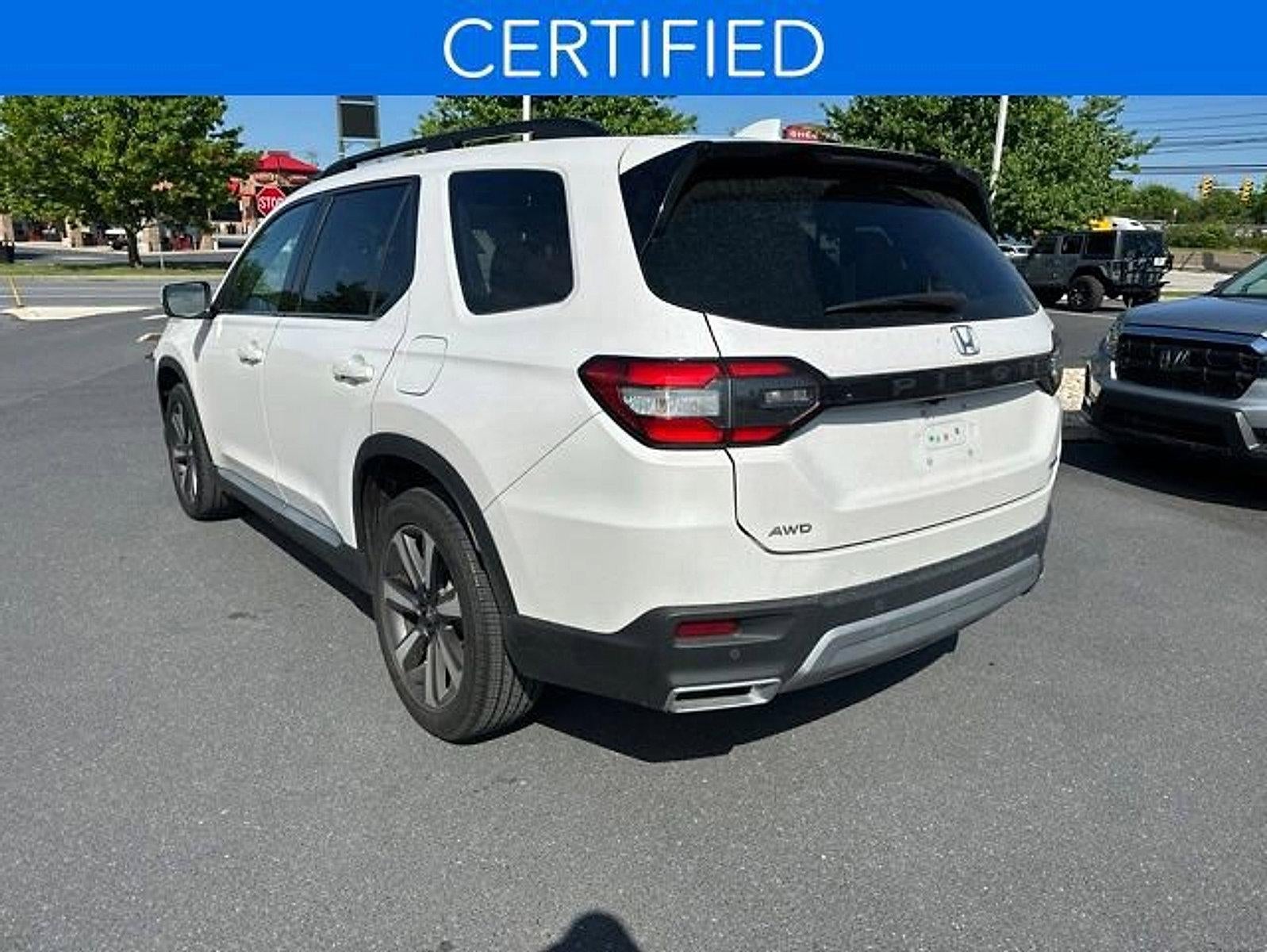 2023 Honda Pilot Touring AWD