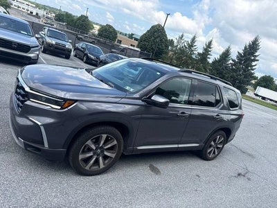 2023 Honda Pilot Touring AWD
