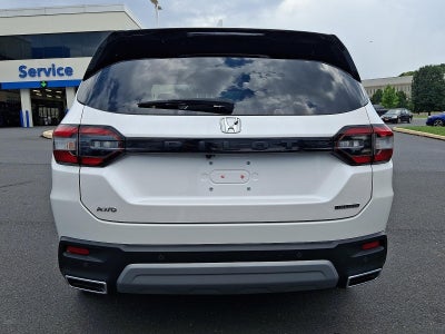 2025 Honda Pilot Touring AWD
