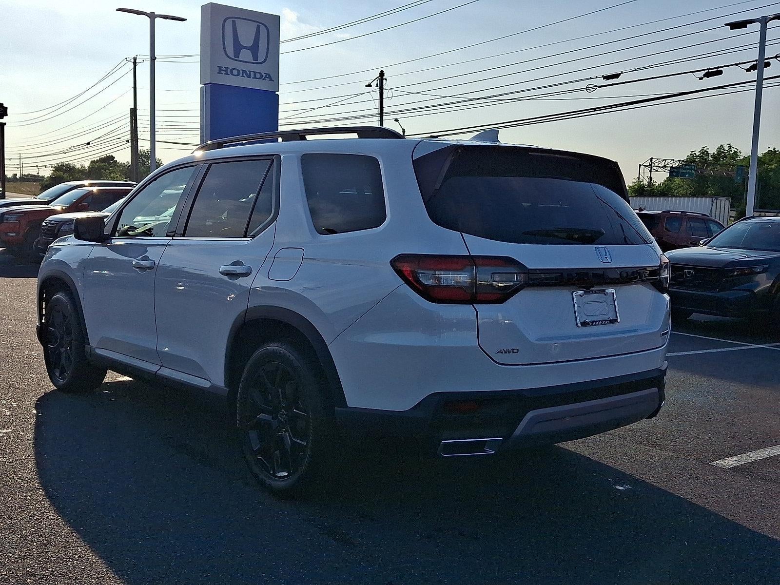 2025 Honda Pilot Touring AWD