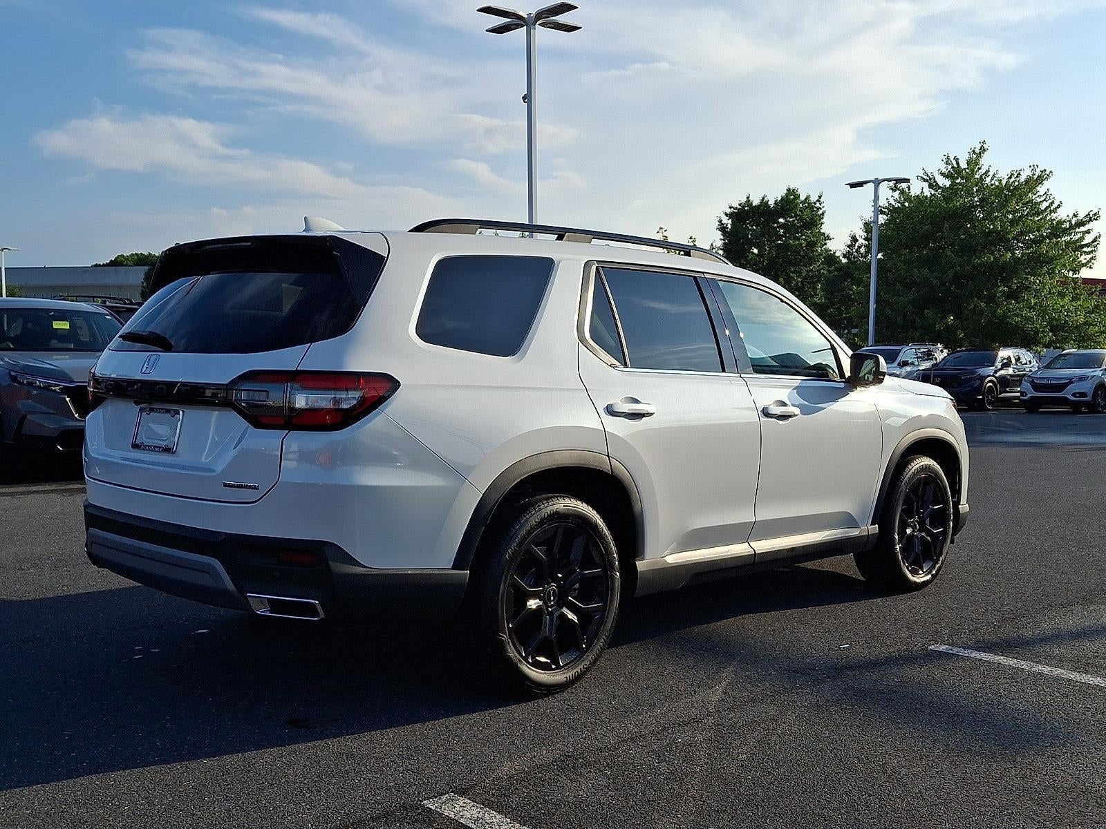 2025 Honda Pilot Touring AWD