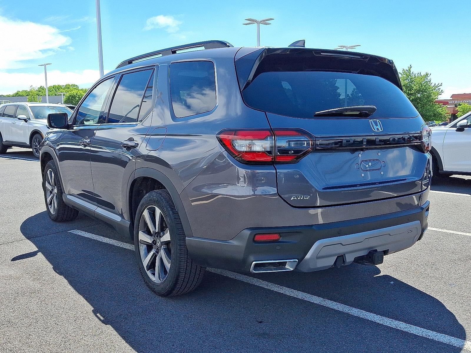 2025 Honda Pilot Touring AWD