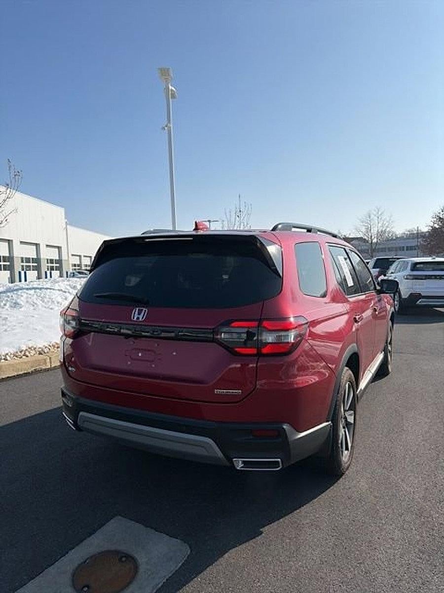 2025 Honda Pilot Touring AWD