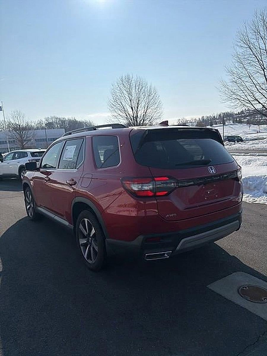 2025 Honda Pilot Touring AWD