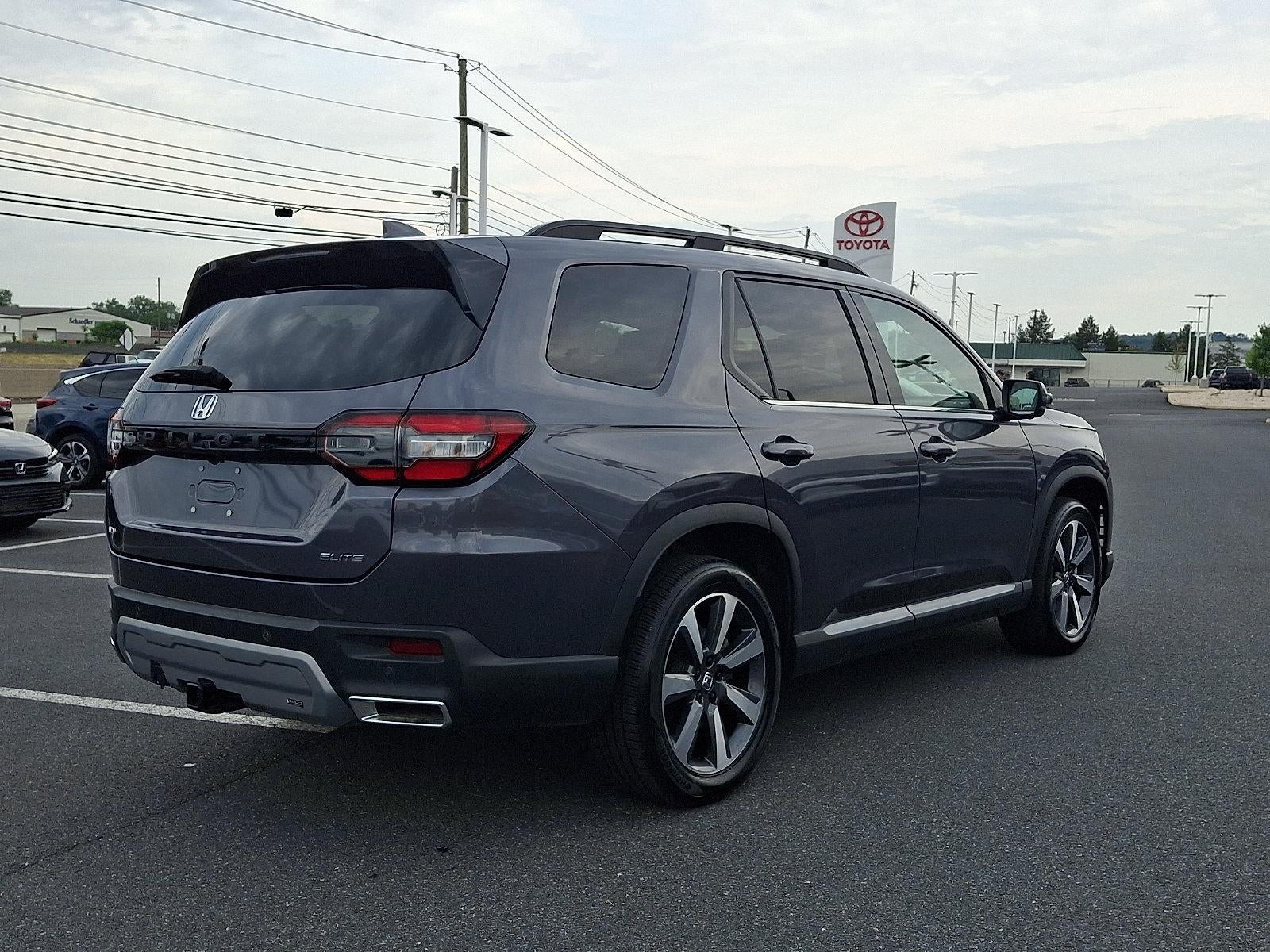 2023 Honda Pilot Elite AWD