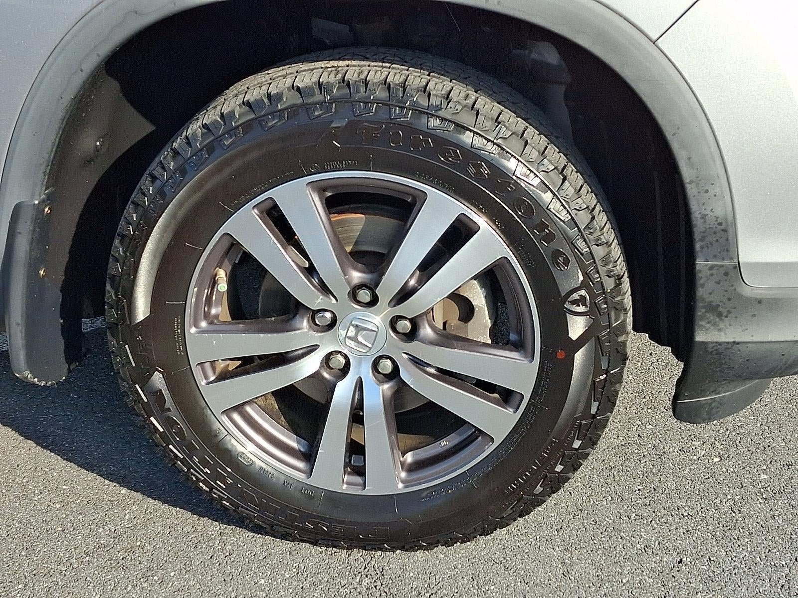 2017 Honda Ridgeline RTS 4x4 Crew Cab 5.3' Bed