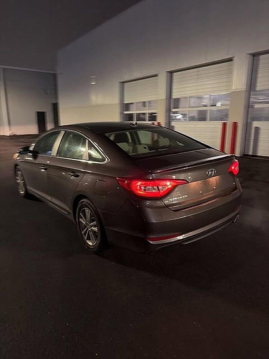 2015 Hyundai SONATA 4dr Sdn 2.4L SE PZEV