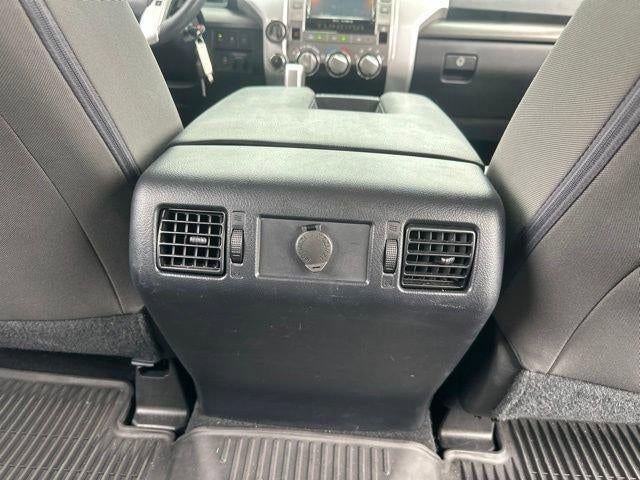2018 Toyota Tundra 4WD 4WD SR5 CrewMax 5.5' Bed 5.7L (SE)