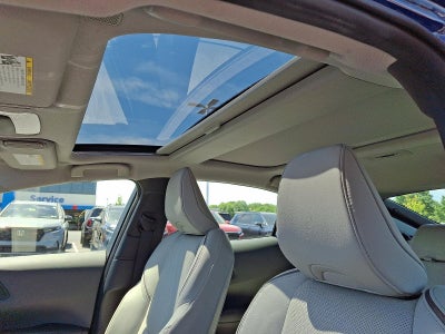 2023 Toyota Prius XLE AWD (Natl)