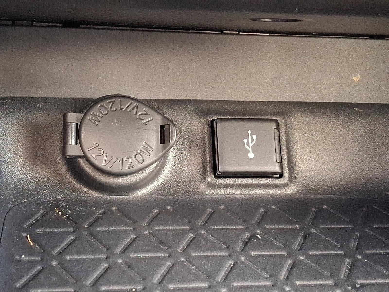 2020 Toyota RAV4 XLE Premium AWD (Natl)